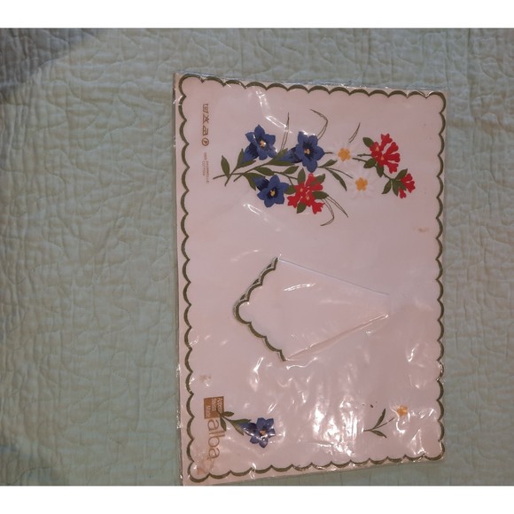 VTG Placemat with Napkin, Swiss Made, Floral Table Settings, Old Stock, 2 Sets - Picture 2 of 12